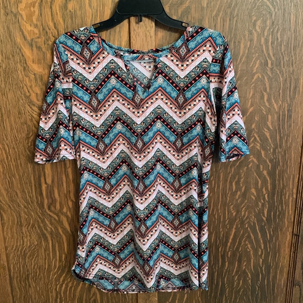 Bobbie Brooks ladies ultra soft geometric tunic style top large L